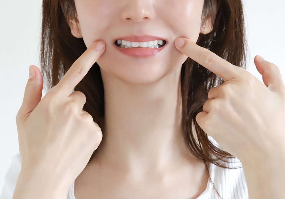 綺麗な歯並びの女性